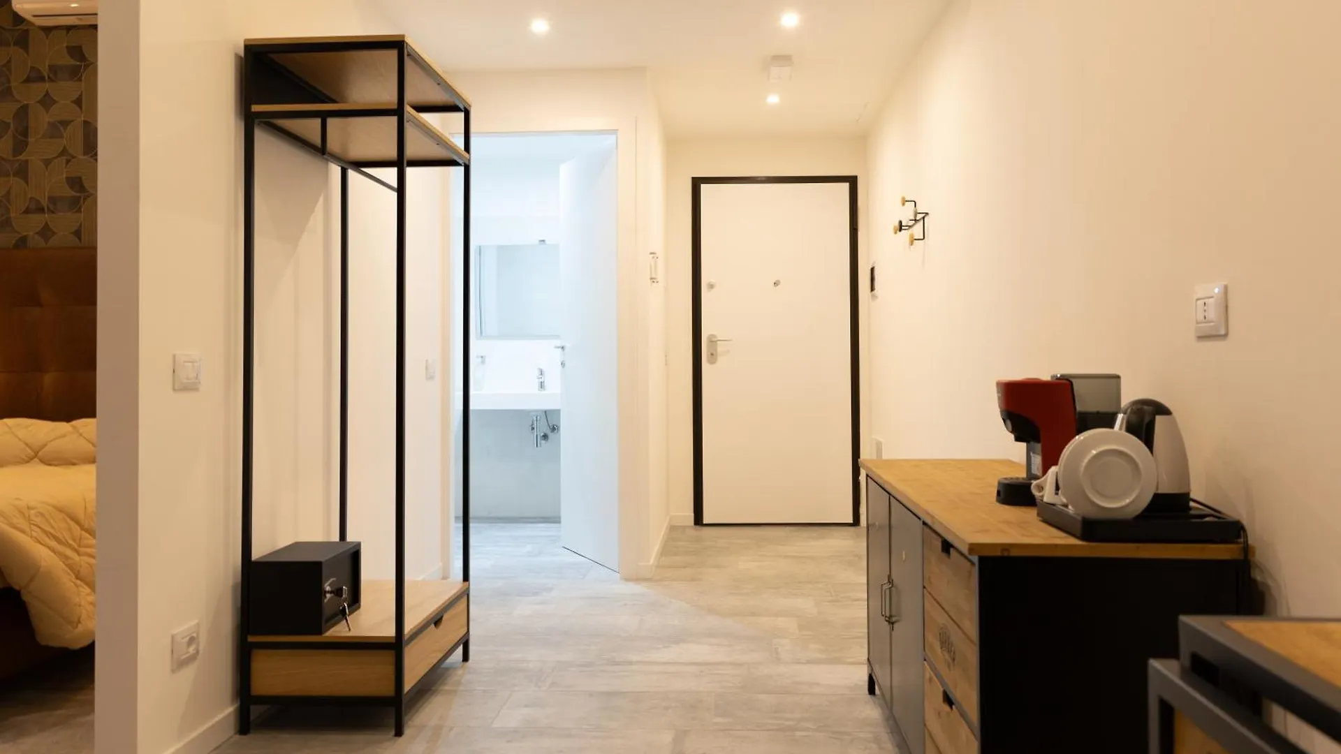 Living Lake Como-Rooms&Parking 이탈리아